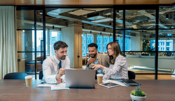 Broker meets with employees